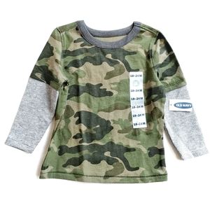 TU NWT camo shirt with built in long sleeves in